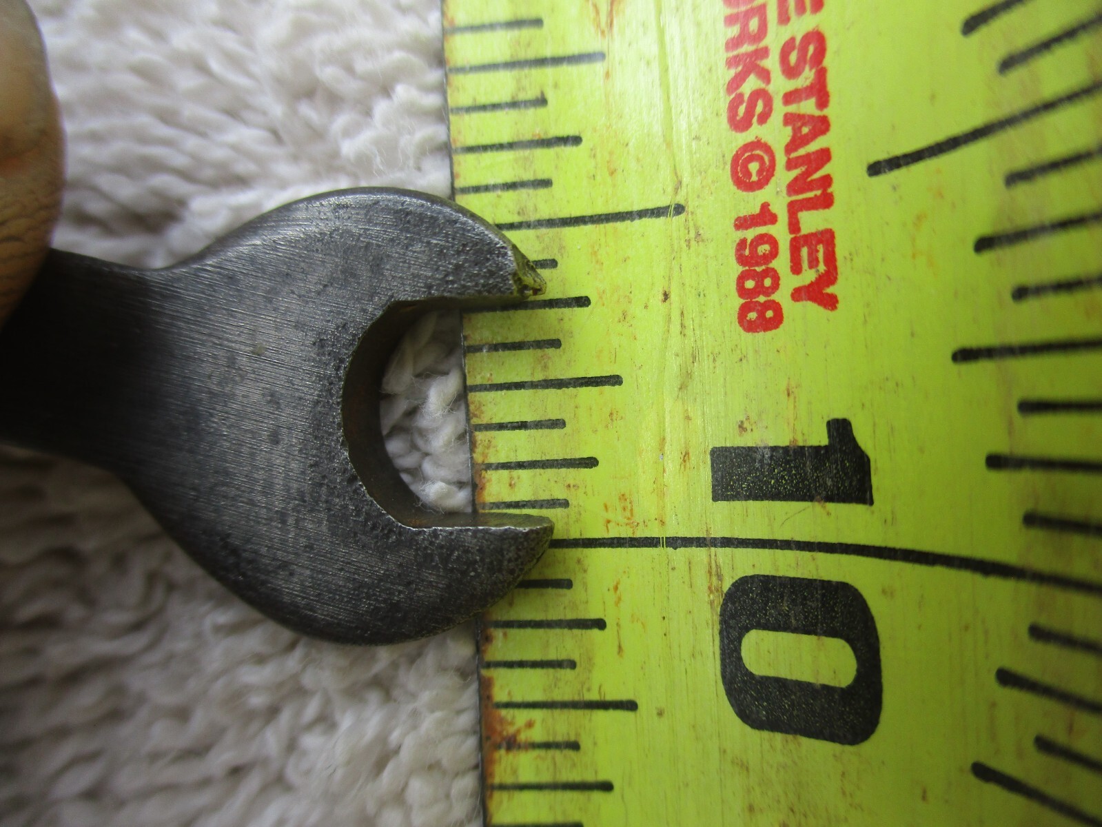 USMC UNITED SHOE MACHINERY CORP #439H OPEN END WRENCH 5/16″ X 1/4″ MADE IN USA