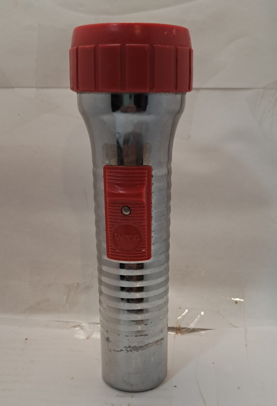 Vintage WTC Metal Red Rim Flashlight Silver & Red working 7.5″ long rare