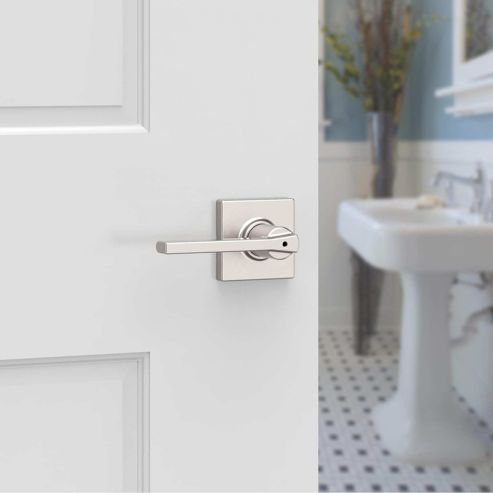 Kwikset Casey Interior Privacy Door Handle with Lock, 1 Pack, Satin Nickel