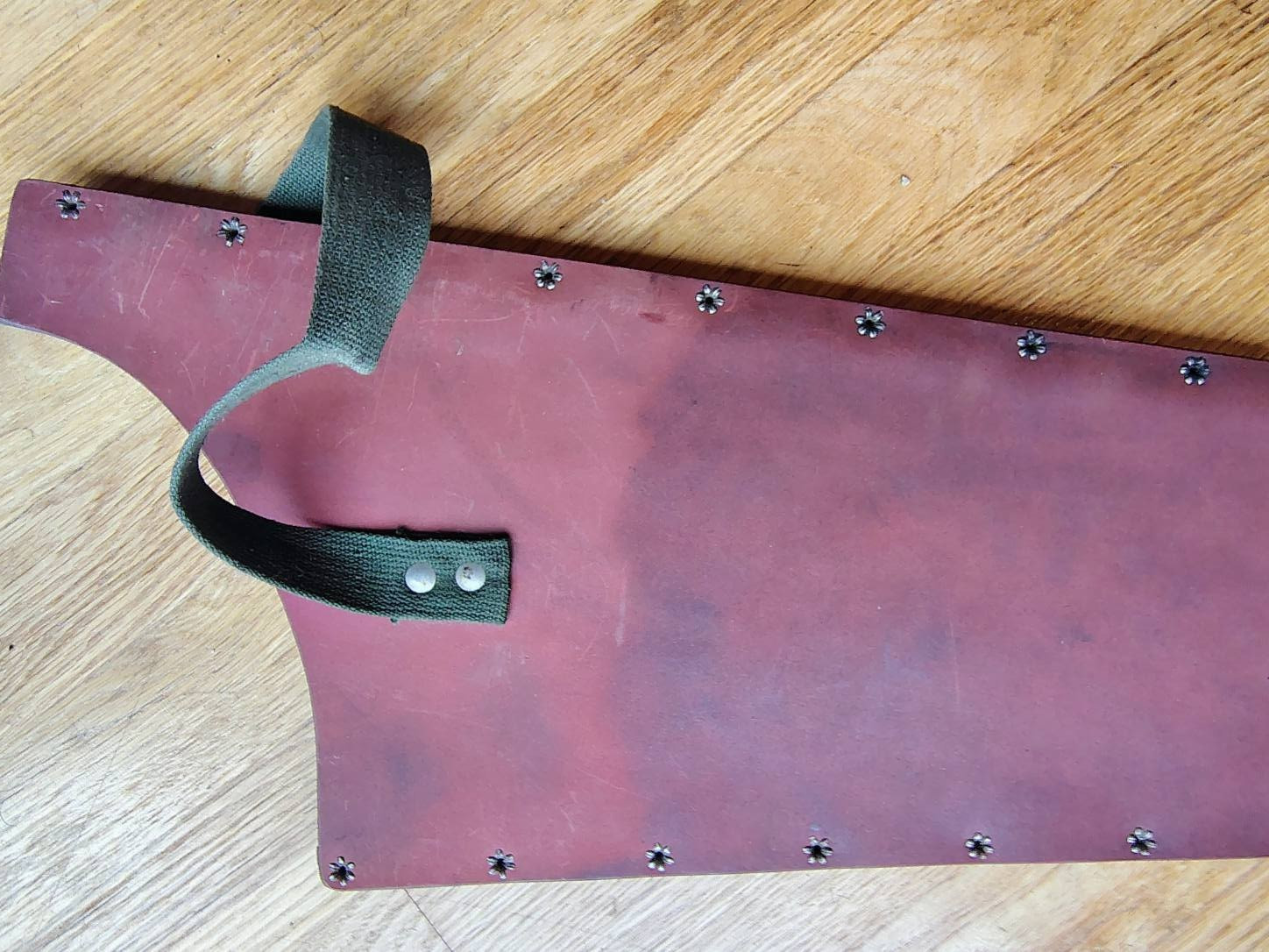 Vtg E. C. Atkins & CO. 30″ Docking No. 590 Saw W/ cast Iron malleable +leather