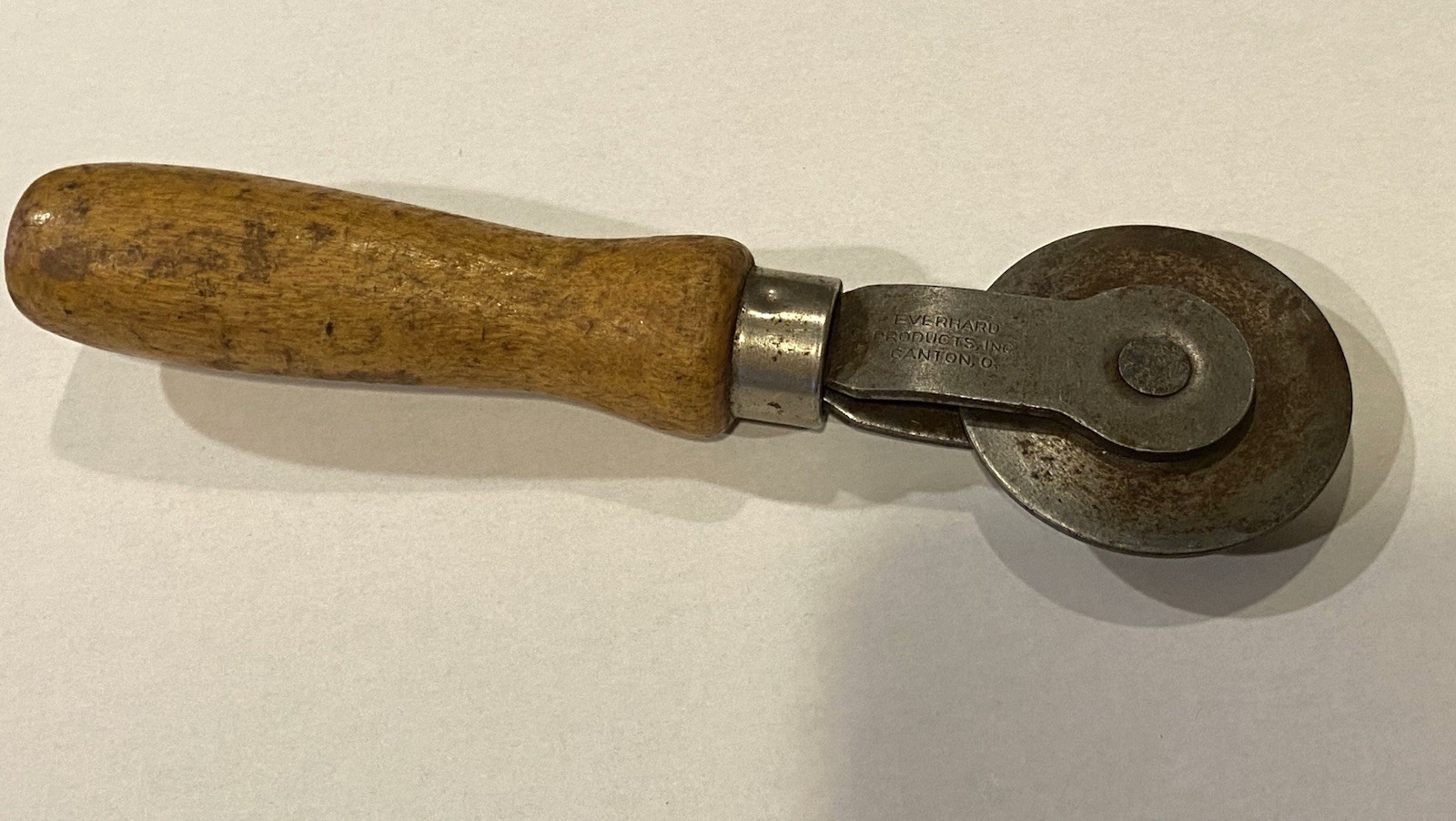 OLD ROLLER,EVERHARD STEEL SPLINE OR SCREEN ROLLER,CANTON OHIO,BALL BEARINGS#GL