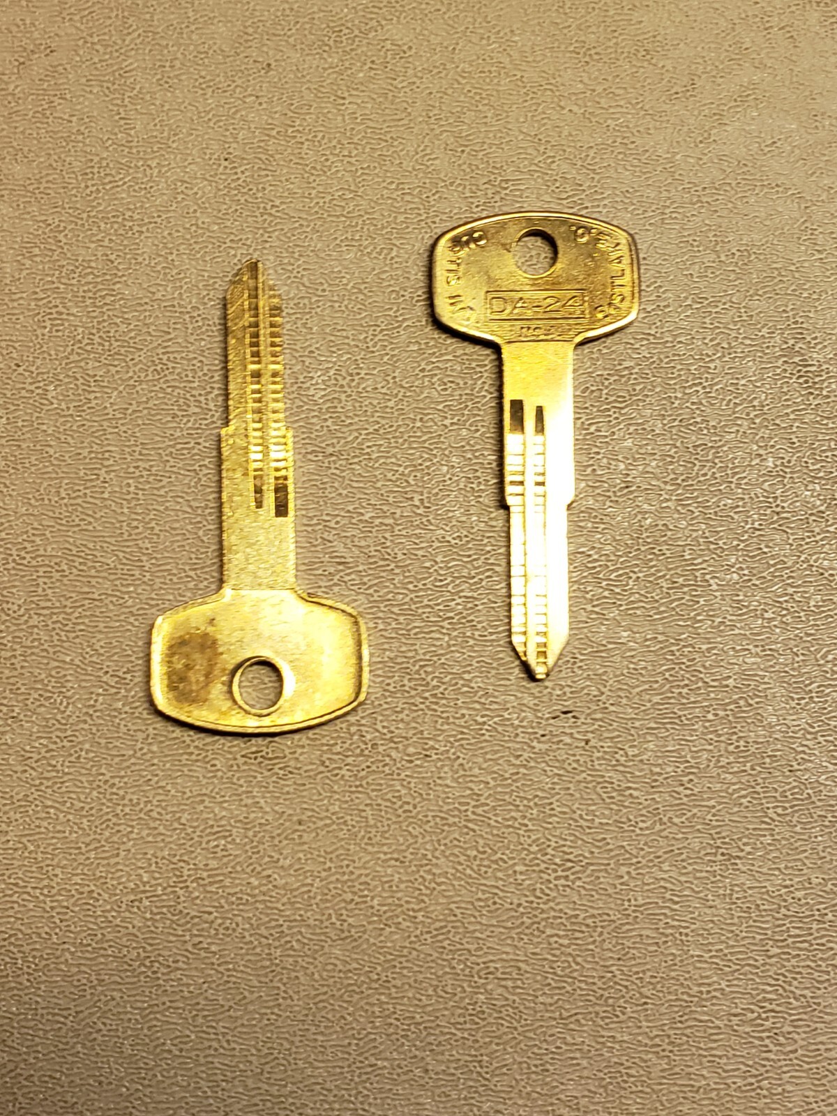 Pair 1979-1983 Nissan 280ZX Datsun Automotive X114 DA24 DA7 DT22 DA18L Key Blank
