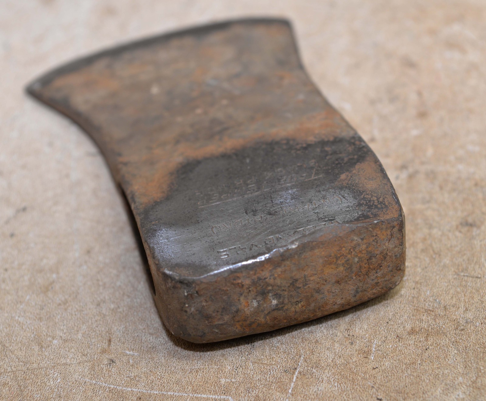 Rare Welland Vale True Temper Black Prince Ontario Hydro 3 1/2lb embossed axe A2