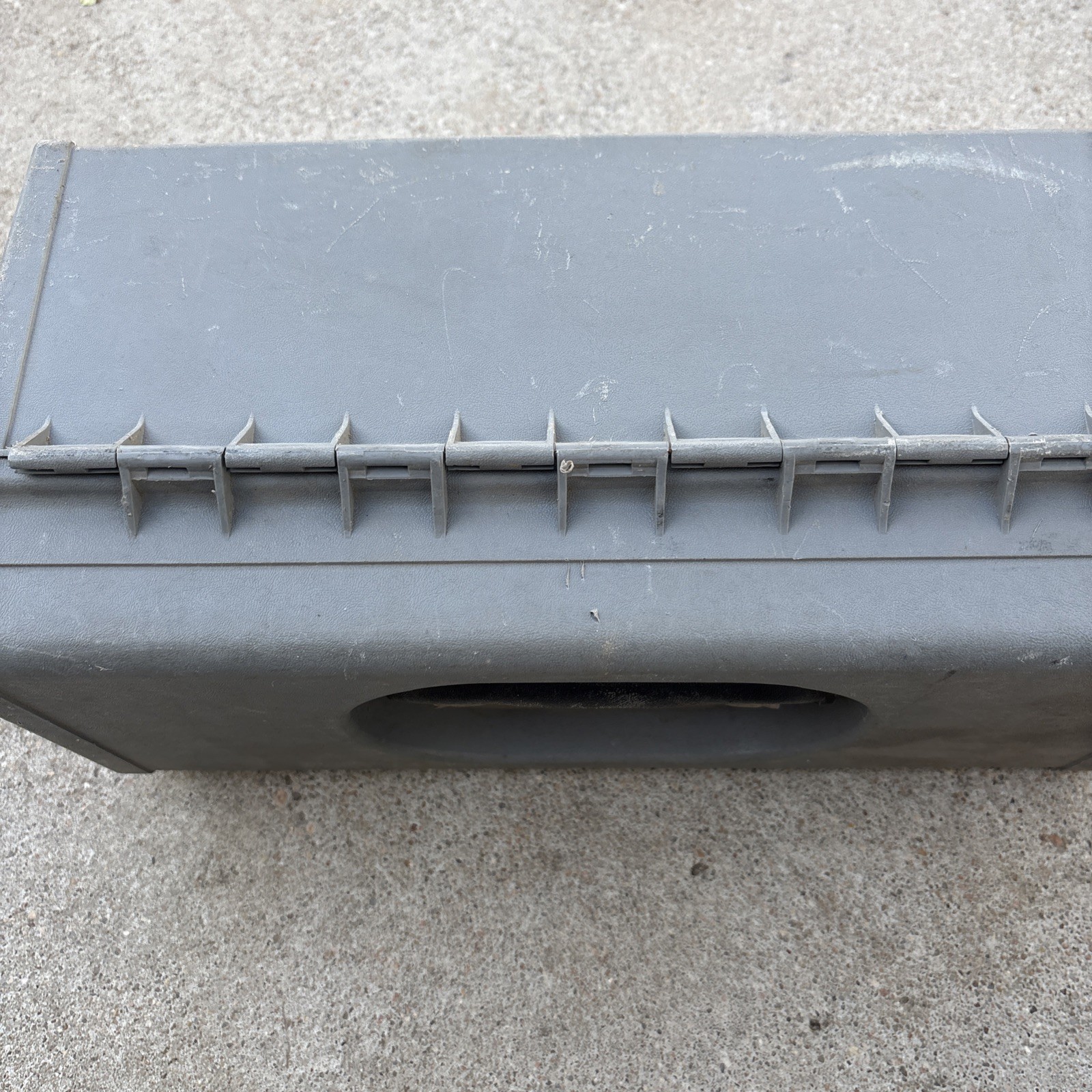 16” X 7-1/2” X 7-1/2”Vintage Grey Craftsman Plastic Toolbox No Tray Made In USA