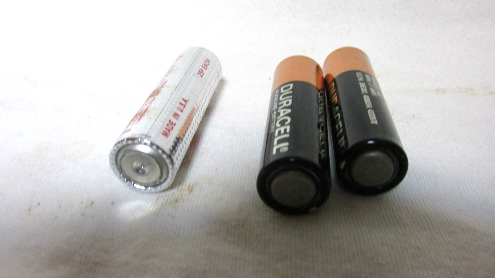 VINTAGE EVEREADY ENERGIZER & MALLORY BATTERIES