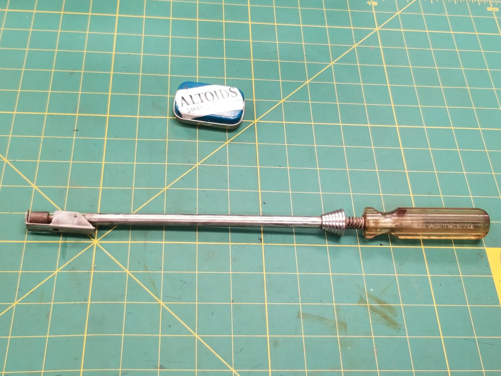 Vintage Chicago Specialty Mfg 3015 Rimster Hex Head Screw Holding Screwdriver