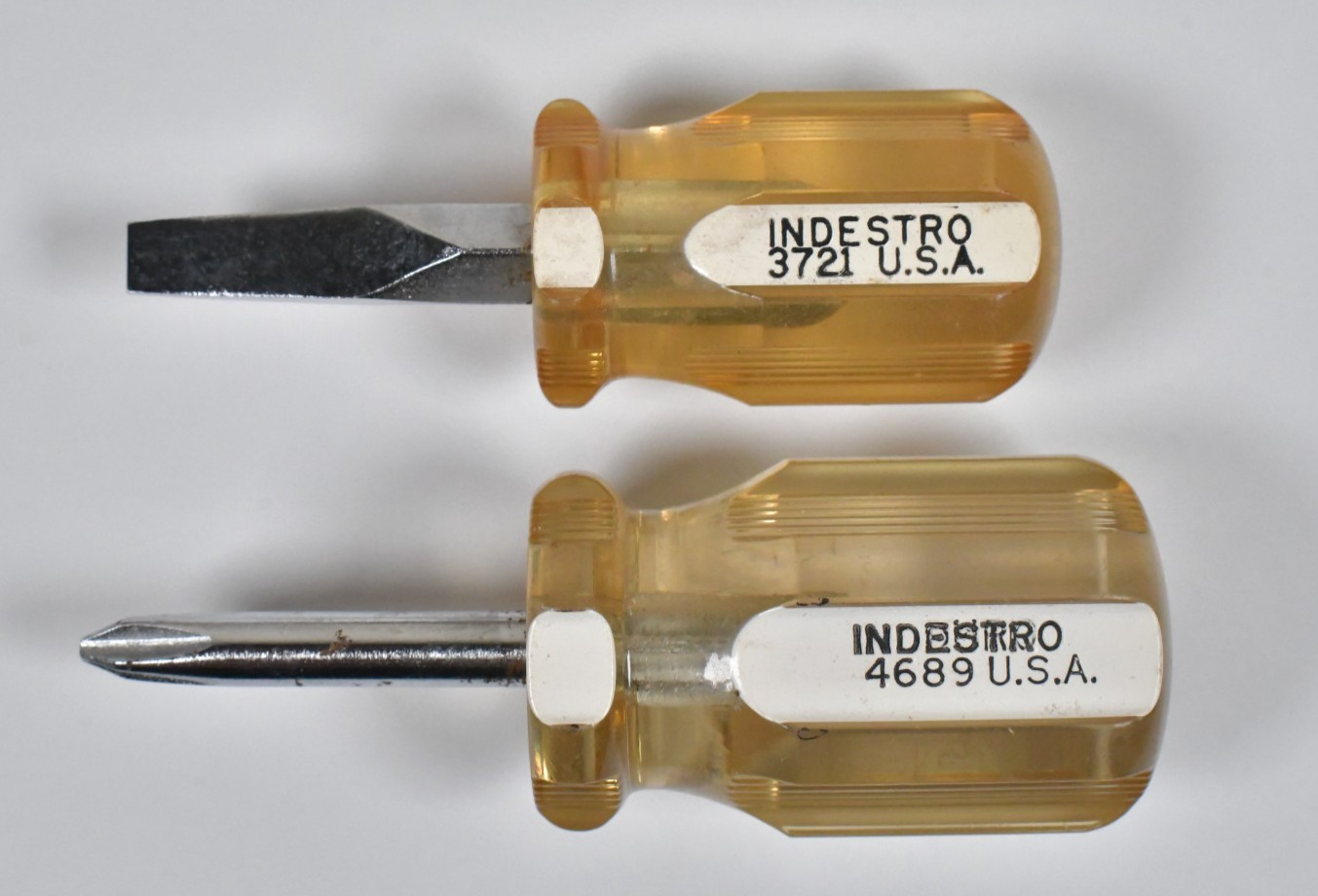 Set of 2 Vtg Indestro Short Stubby Screwdrivers Phillips Slotted Made in USA