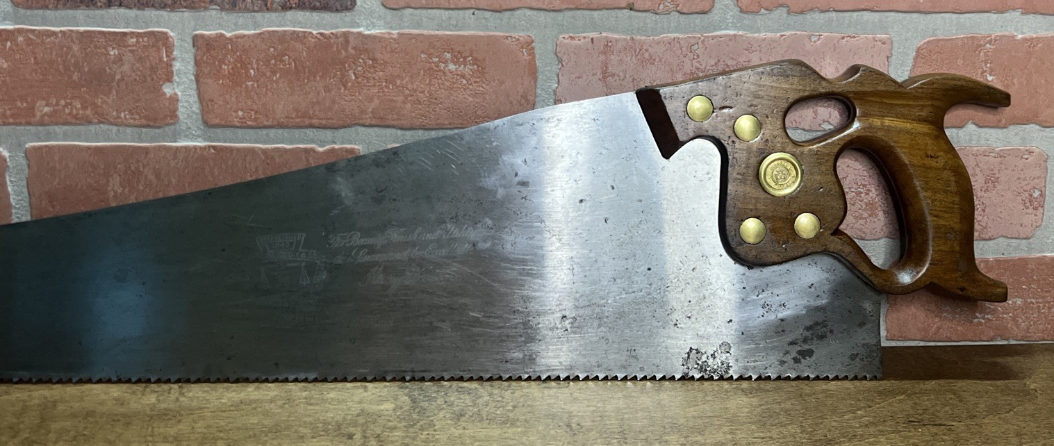 Vintage Antique Disston D-8 Thumbhole 5tpi Rip Saw Etched Blade 26” Hand Tool
