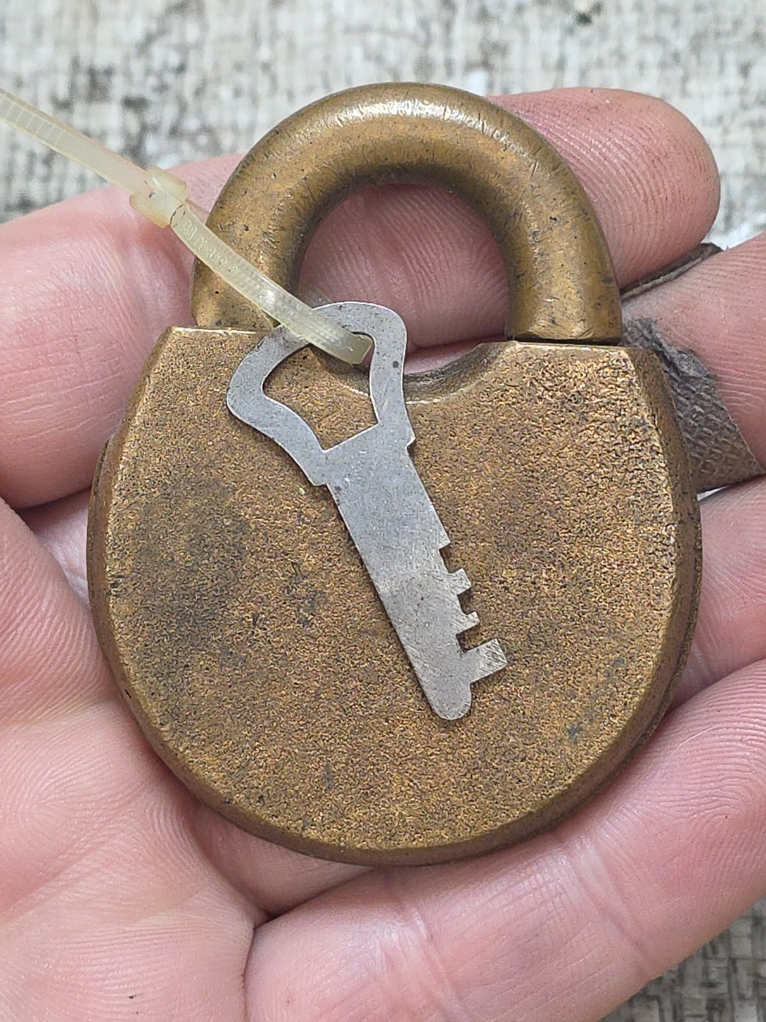 Wilson Bohannan 523 Antique Vintage Lock Padlock Brooklyn NY. 1 FLAT WORKING KEY