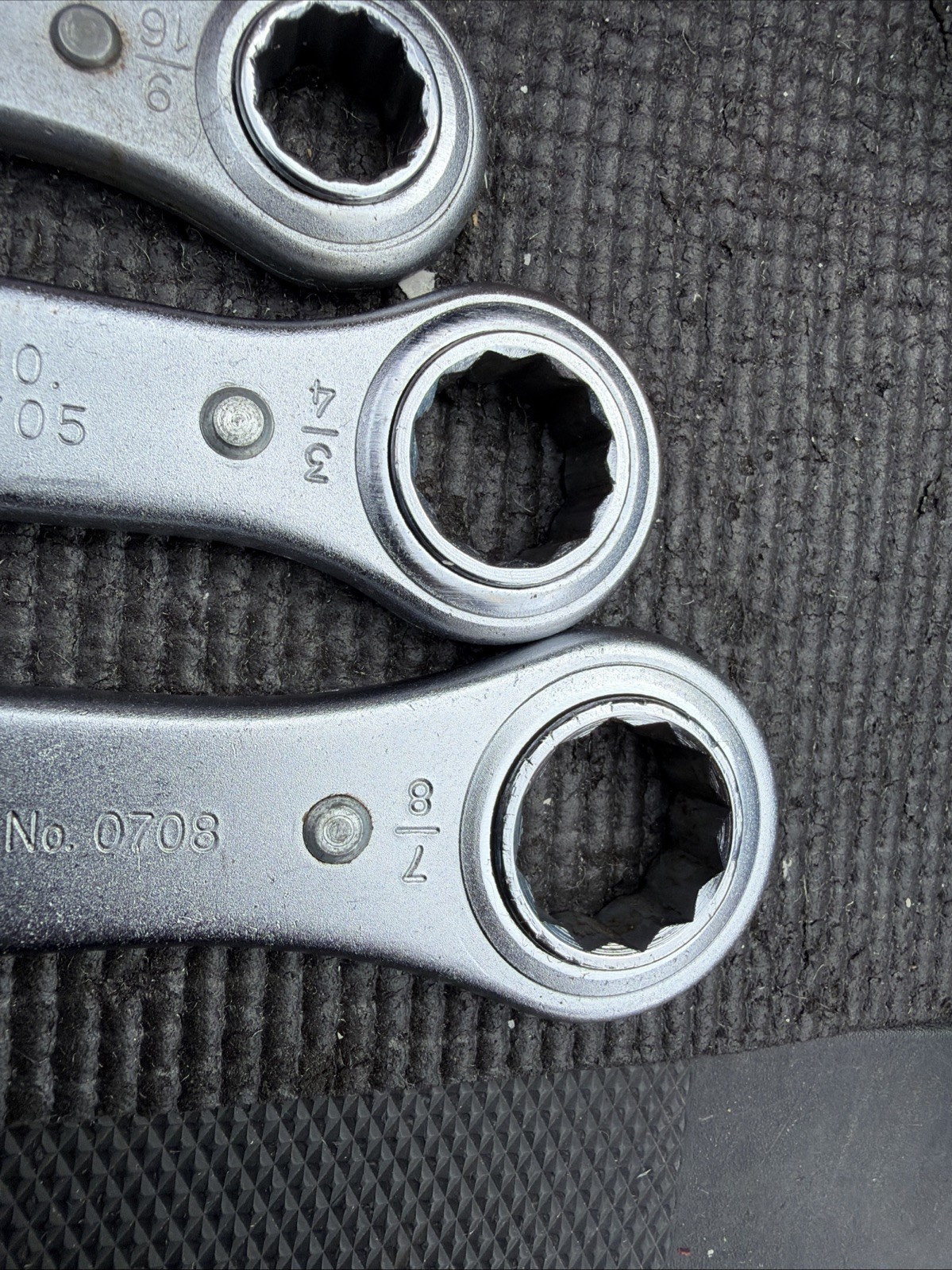 Rare Indestro Tools 5pc Ratcheting Box Wrench Set W Holder 0700-5 USA Nos SAE