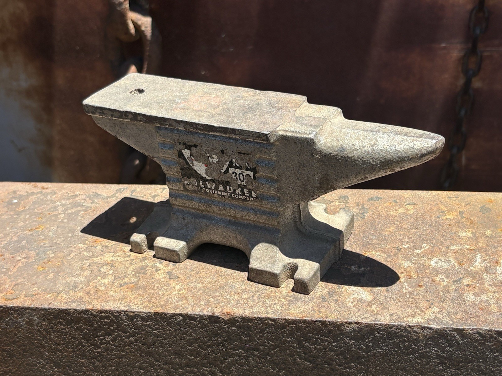 Vintage Montgomery Ward POWR-KRAFT V58 84-5401 anvil. Free Shipping
