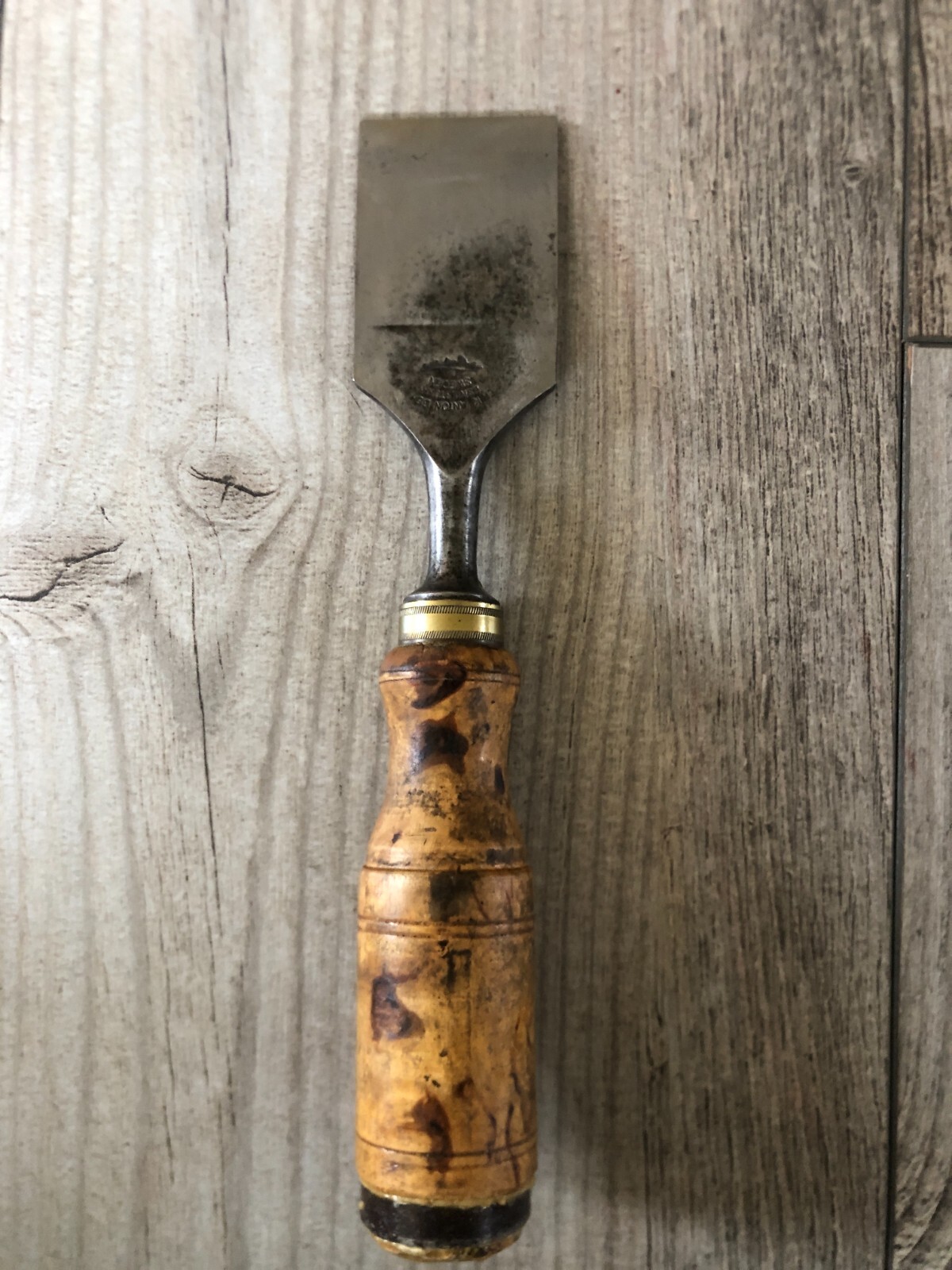 VINTAGE ERIK ANTON BERG ESKILSTUNA 9” X 1 3/4” CHISEL SWEDISH