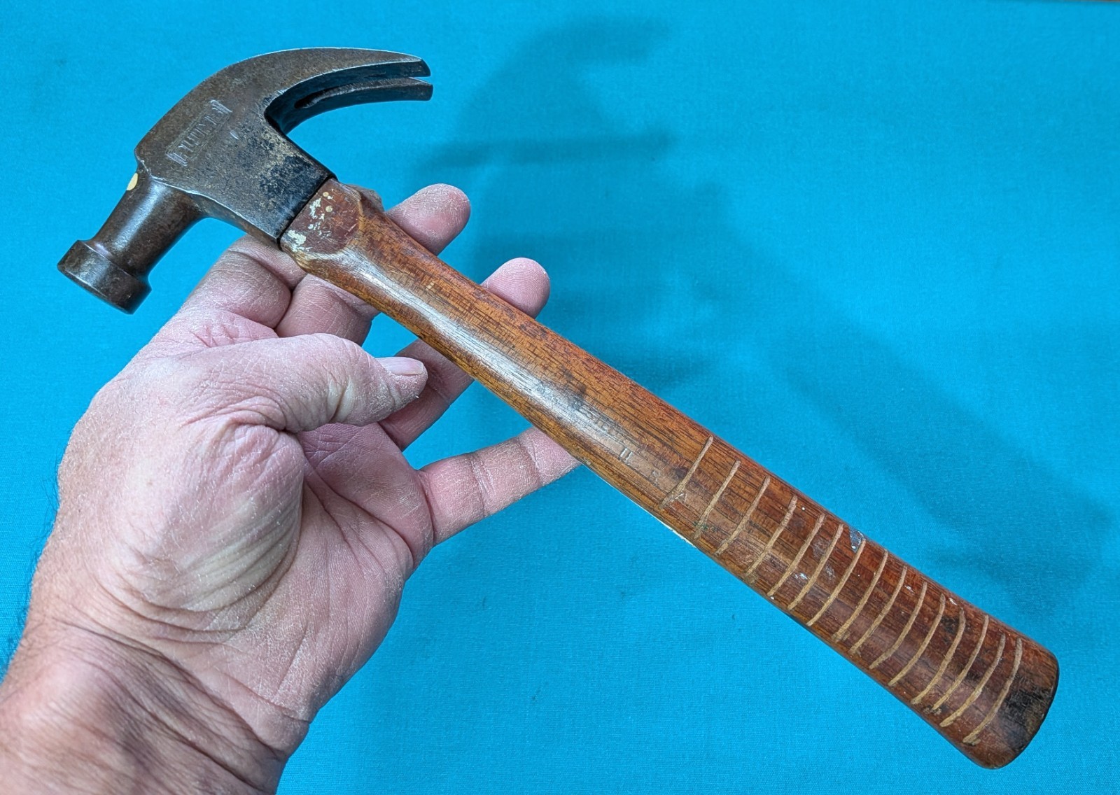 1920’s -30’s PLUMB Curved Claw Hammer 18.5 oz. Total x 12.5″ OAL Take-Up Wedge