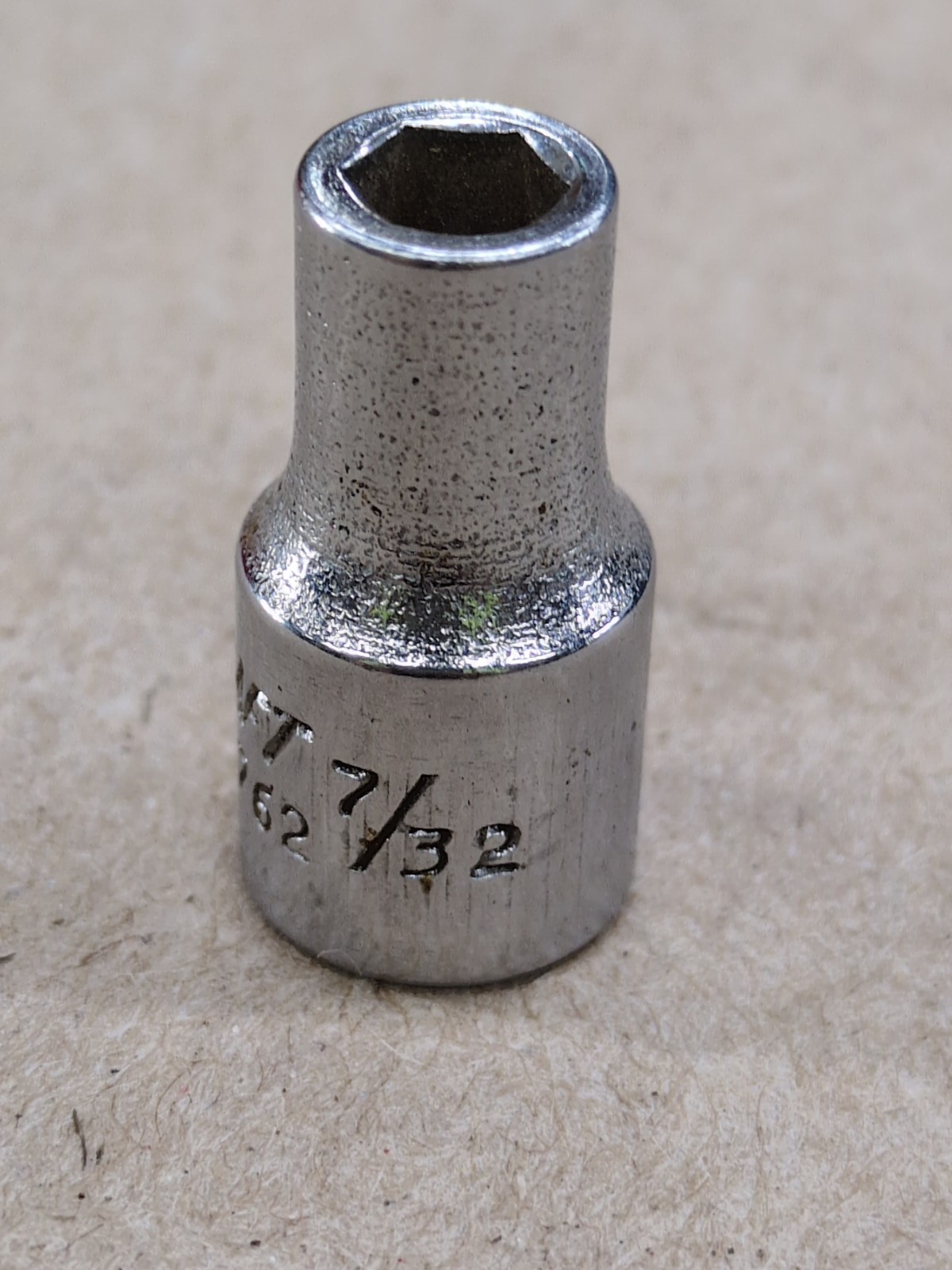 POWR-KRAFT MONTGOMERY WARD 84W4762 7/32″ SOCKET 1/4DR 6PT USA BY WRIGHT TOOL