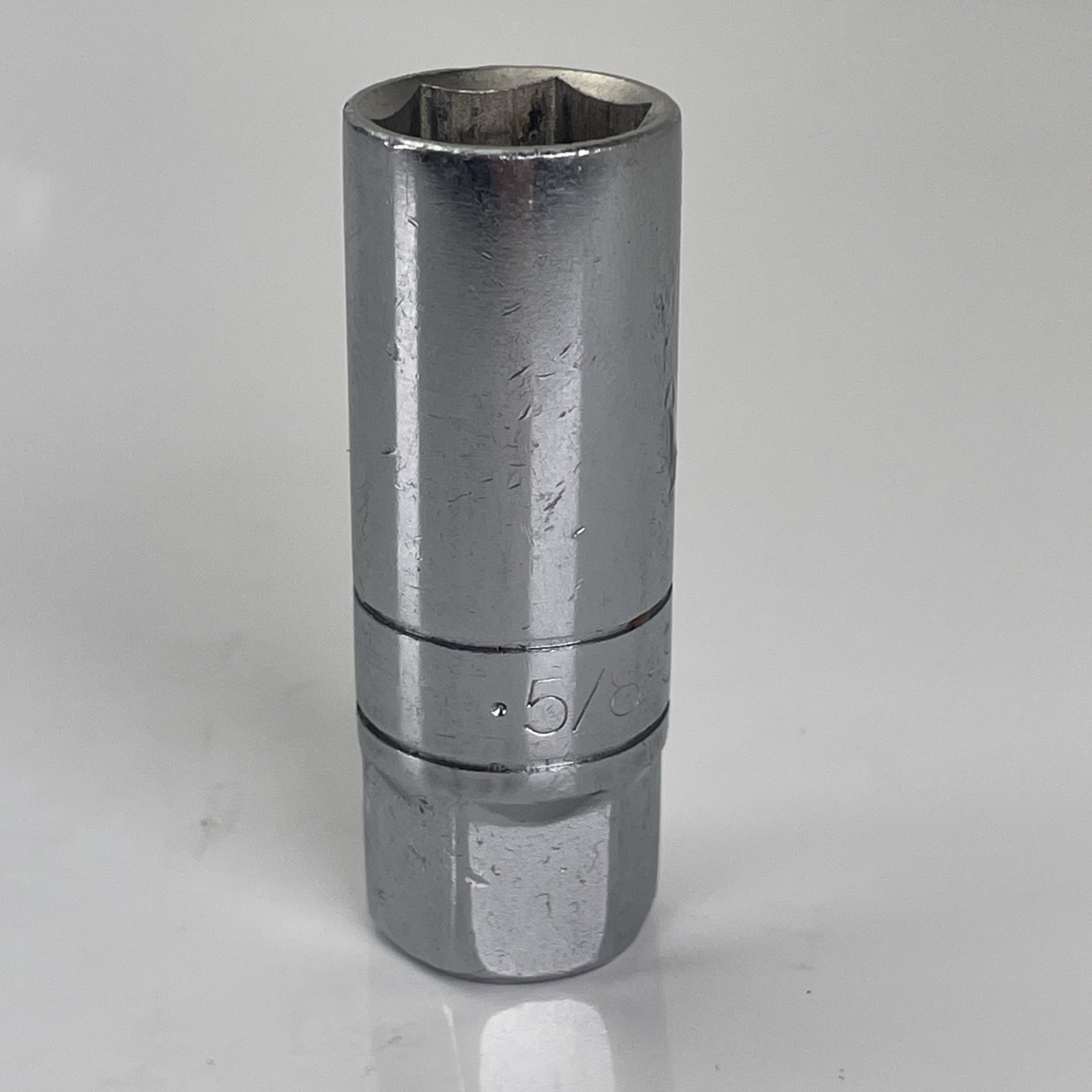 S-K Hand Tools 4420 – 5/8″ Spark Plug Socket 3/8″ Drive 6 Point USA Tool SK