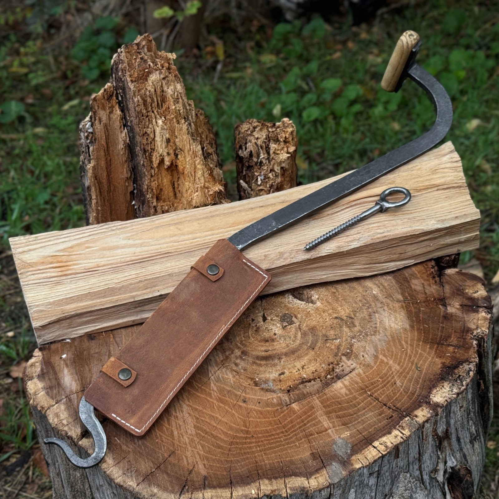 Hand Forged Cloggers Knife Stock Knife For Wood Carving With Leather Sheath