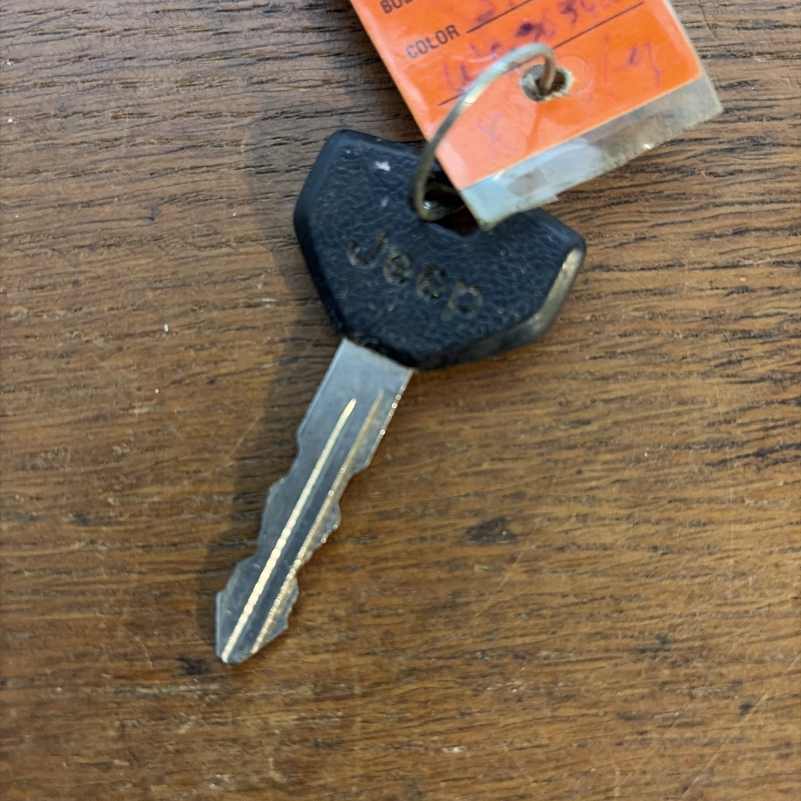 Vintage Set of Automotive Keys Lot of 1 1998 Jeep Laredo