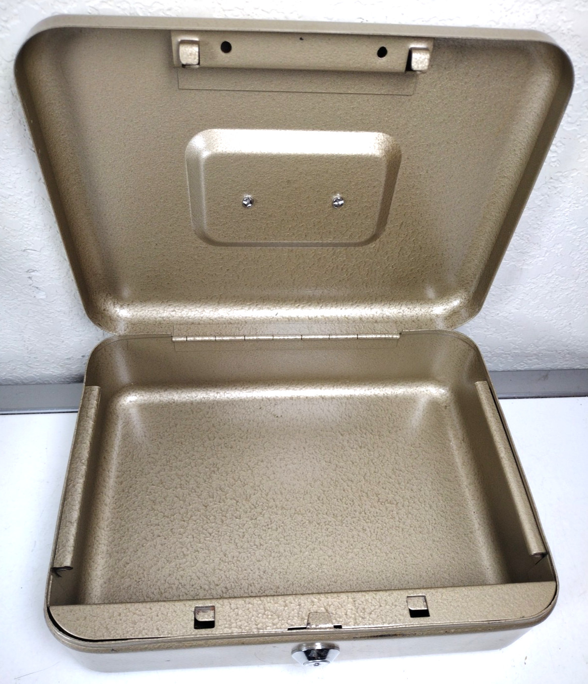 Bostitch Deluxe Steel Lock Box with 2 Keys 10″x7″x3.5″ Vintage Made In England