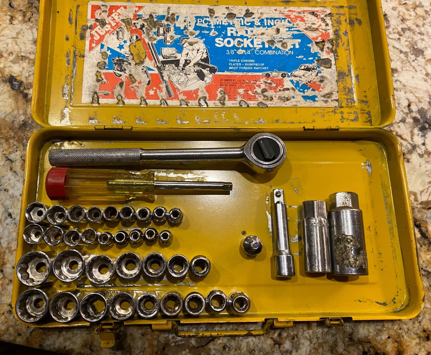 Vintage JUSTEN 40-pc Ratchet/Socket Set, 1/4″ & 3/8″ Dr, SAE, MM, JAPAN