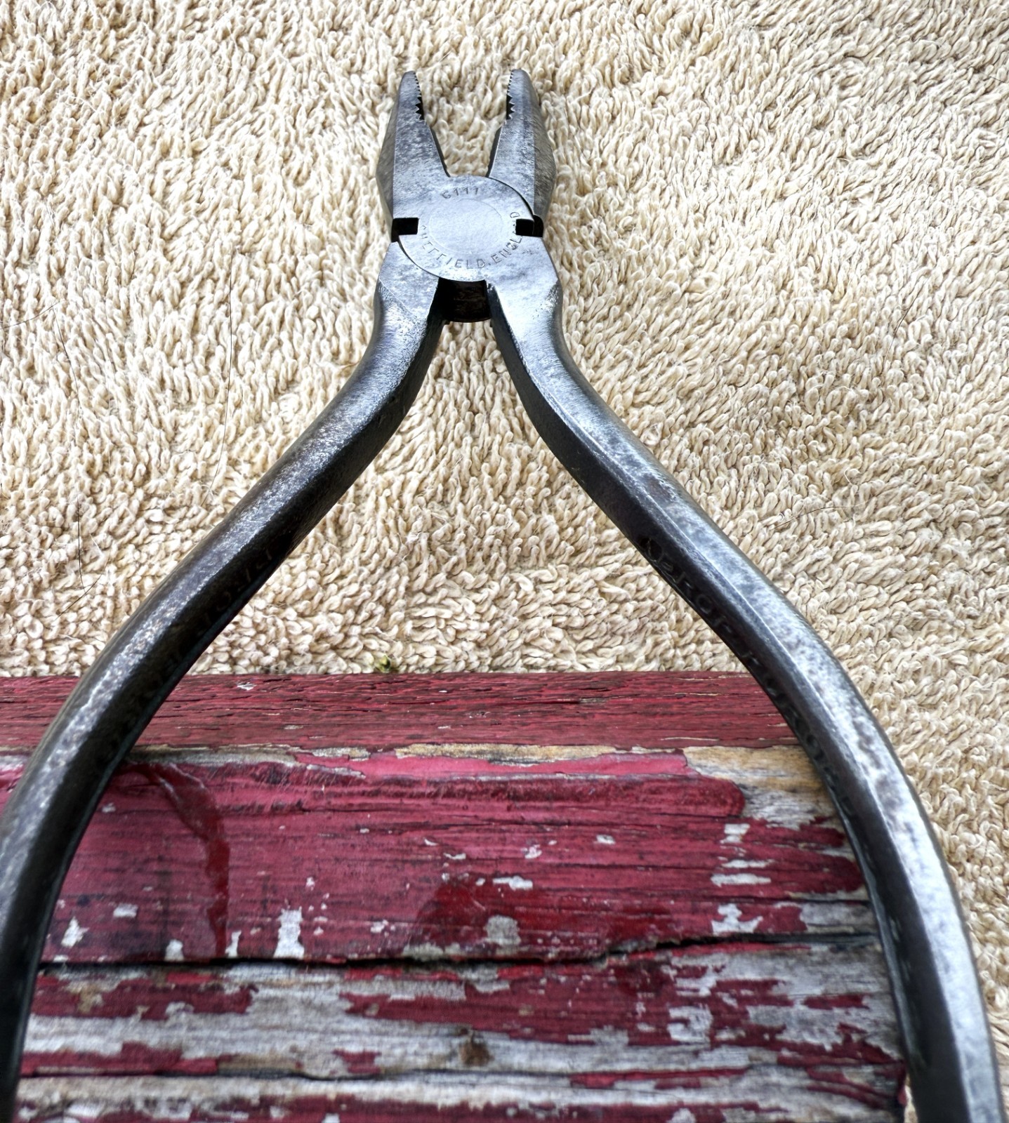 VINTAGE SMALL MECHANIC PLIERS NO C111 – SHEFIELD, ENGLAND