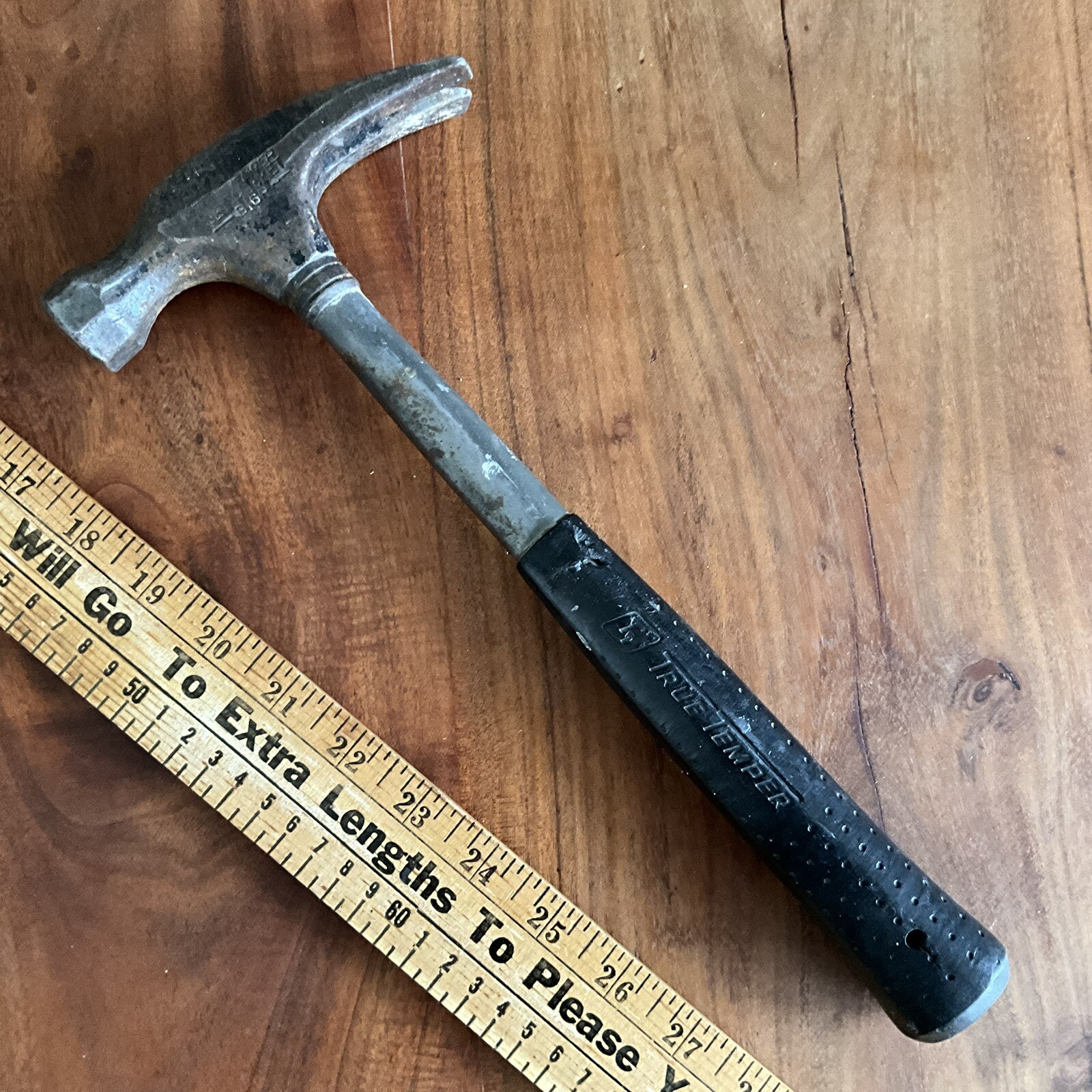 Vintage TRUE TEMPER Jet Rocket B16 Straight Claw 16 oz Head w/ Rubber Grip