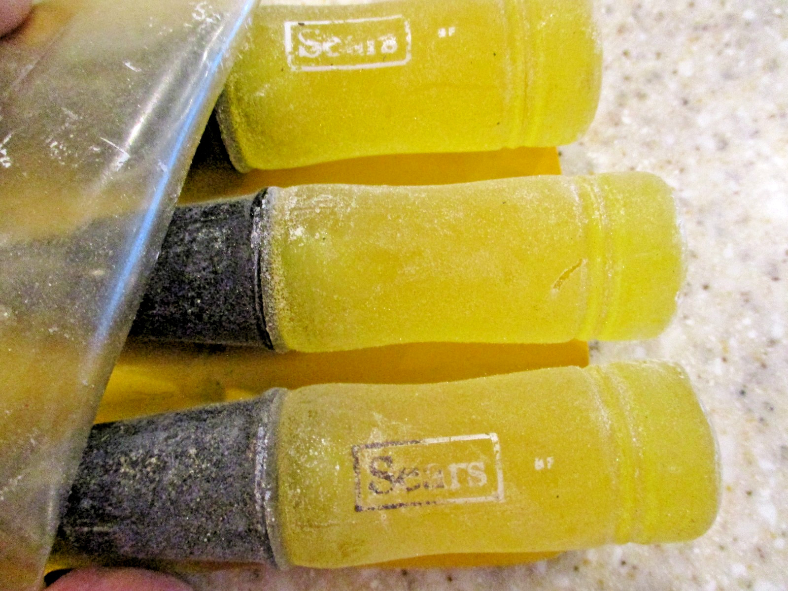 Vntg Lot 3 SEARS Wood Chisels in Plastic Case: 1/2″, 3/4″, 1″/Very Sharp Steel