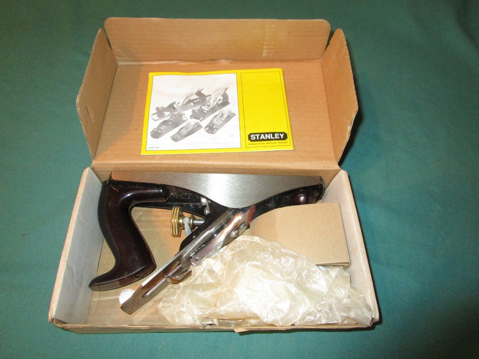 Stanley No. 4 Smooth Bottom Bench Plane Contractor Grade Made In England w/ Box