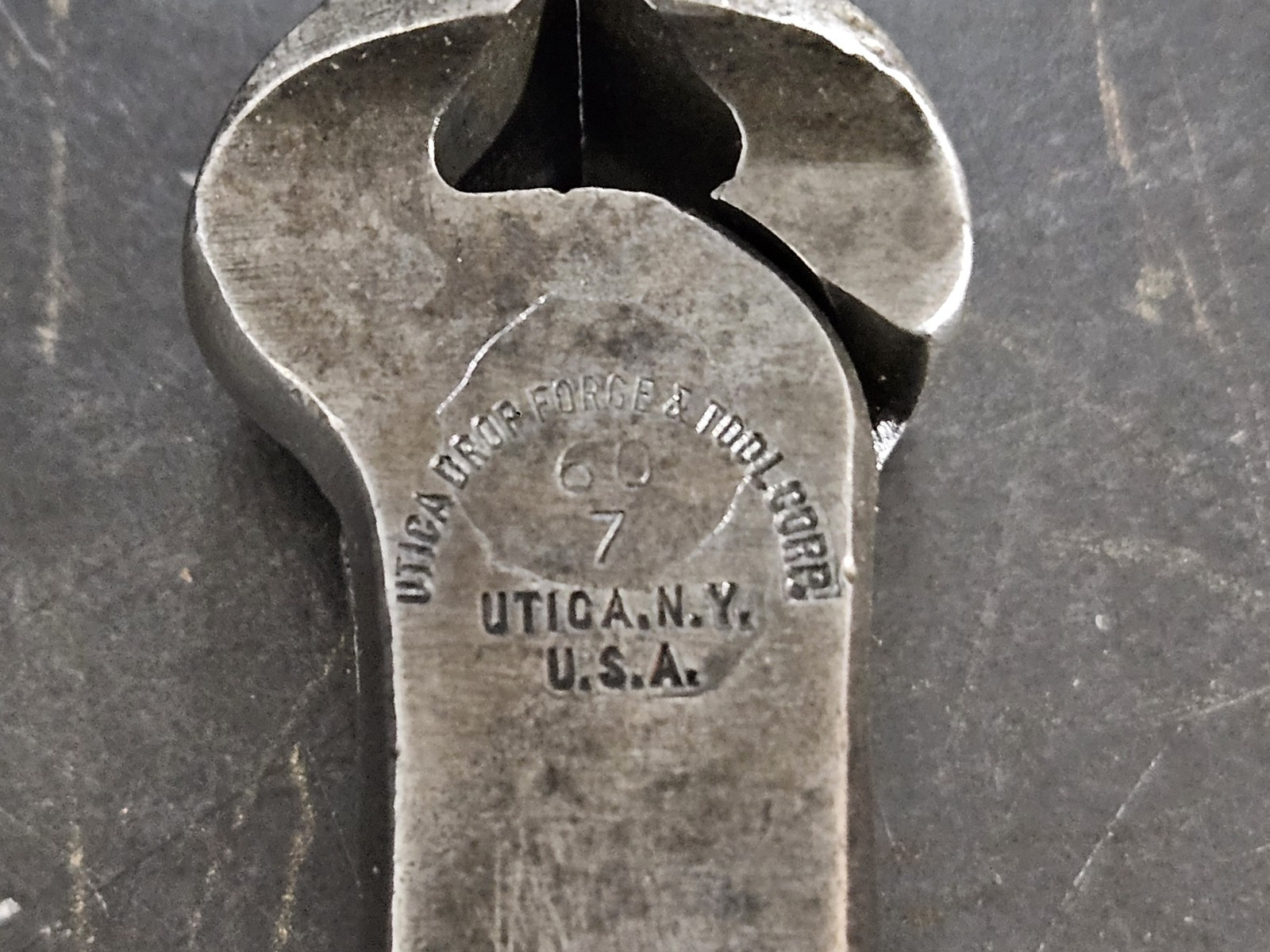 VINTAGE UTICA TOOLS No. 60-7 END CUTTING NIPPER PLIERS