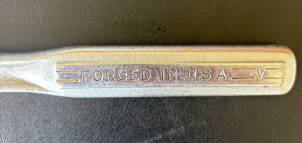 Craftsman =V= Series 3/8 & 1/2” Drive Flying “V” Ratchets with Oil Port