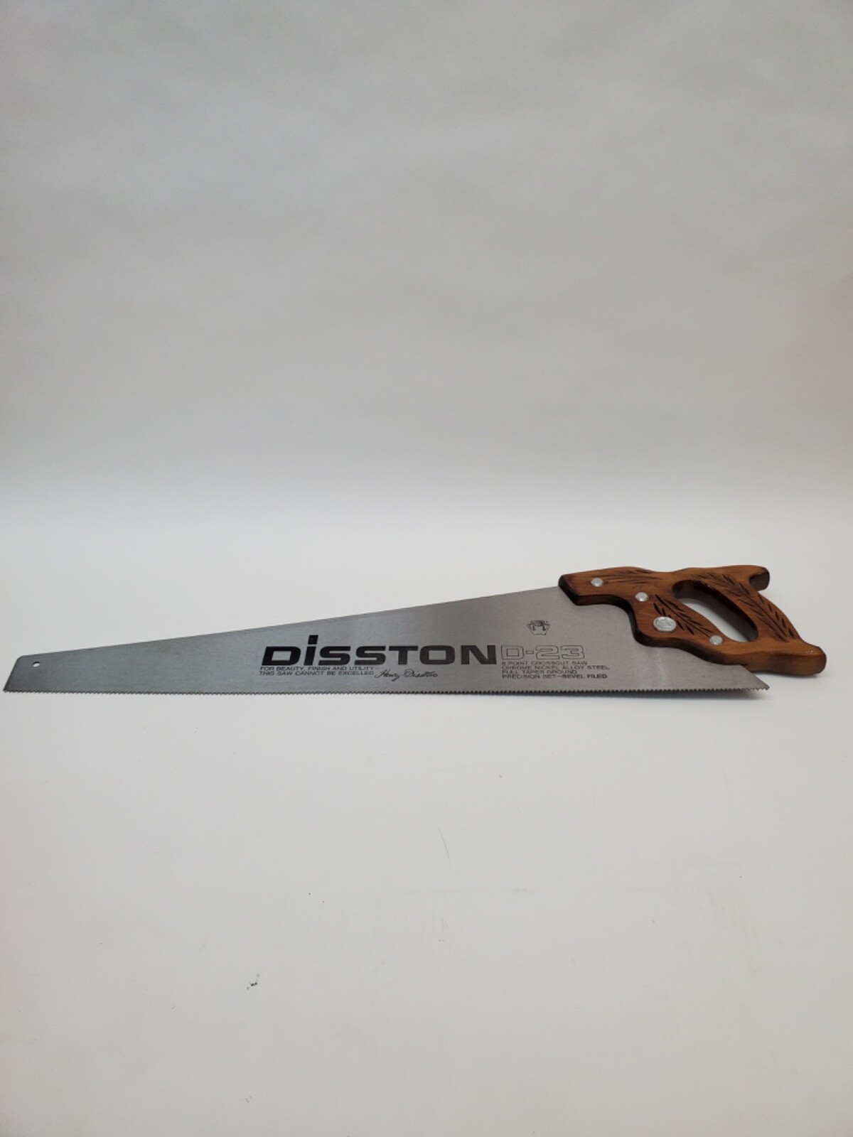 Vintage DISSTON D-23 8-Point Crosscut Carpentry Handsaw Chrome Nickel Steel 26″