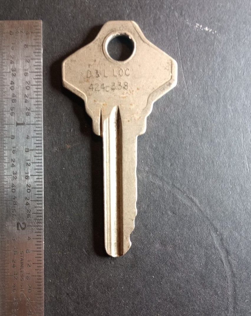 Vintage Blank Fort Lock Co. #145L Key #C-78