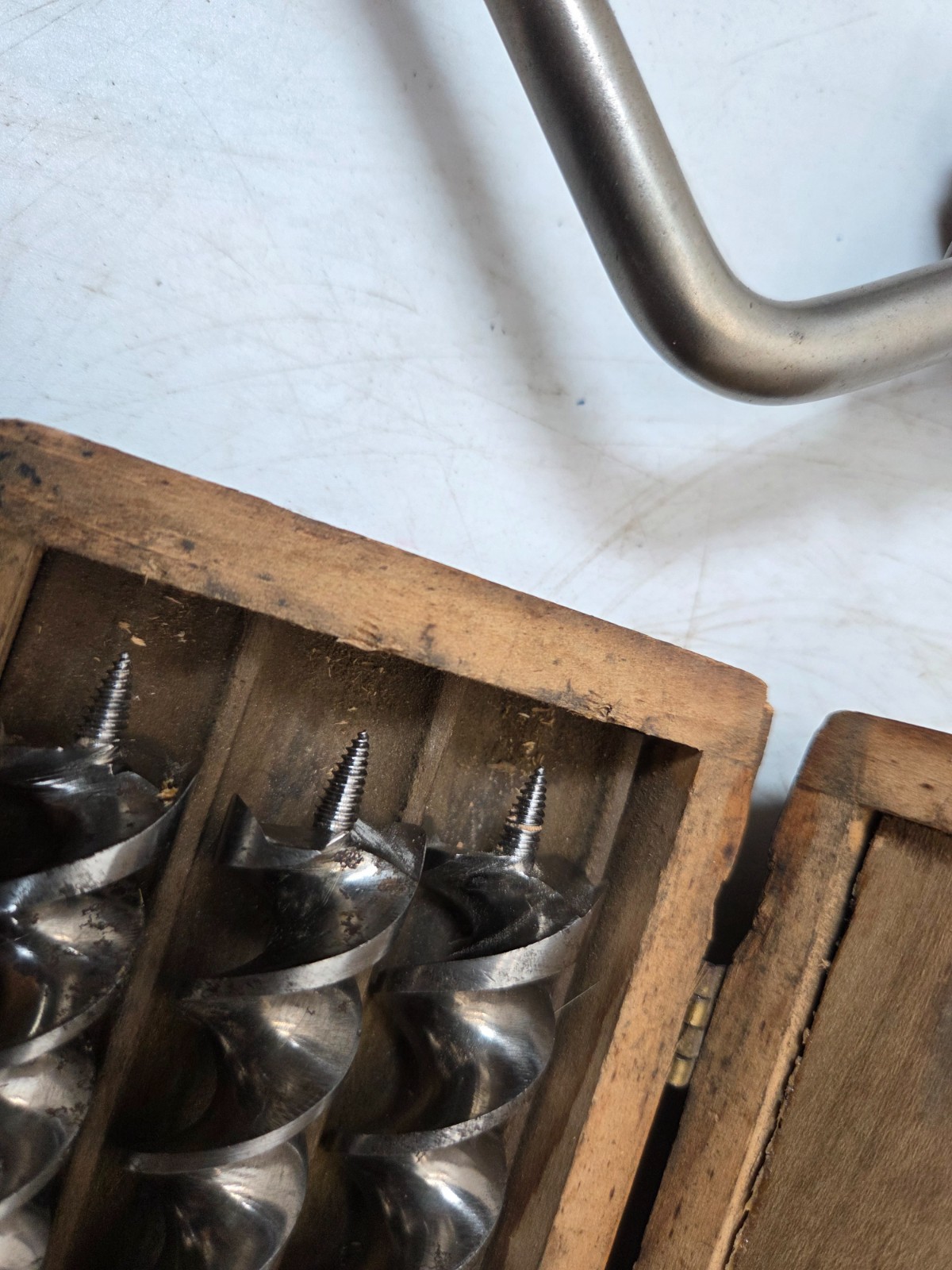 Antique Russell Jennings box of Brace Bits and Early Wedgeway 14″ Bit Brace usa