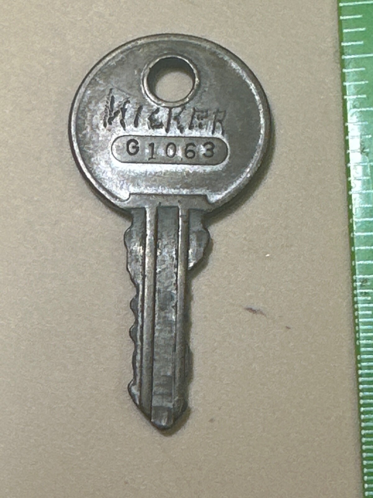 Vintage Baker Novelty Game Company Replacement KEY # G1063