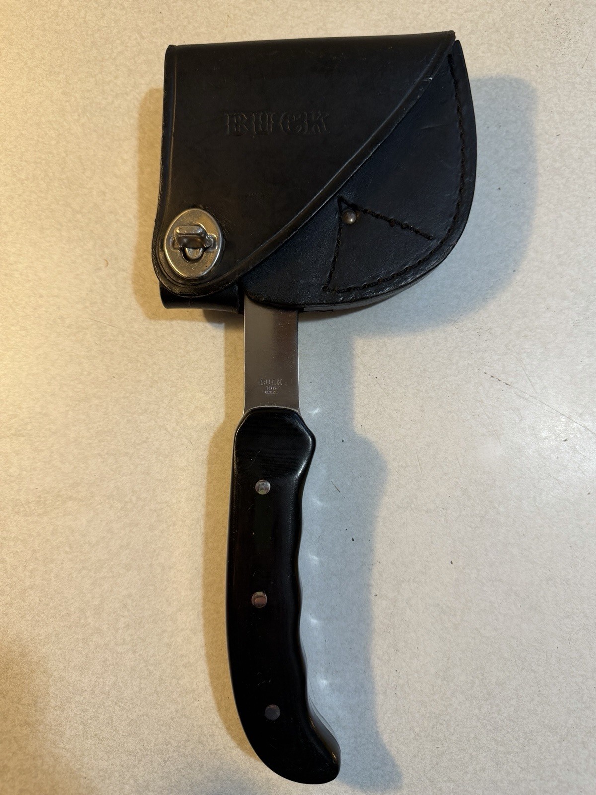 1970’S Vintage BUCK 106 Hatchet Hunter Axe w/ Original Sheath Made in USA