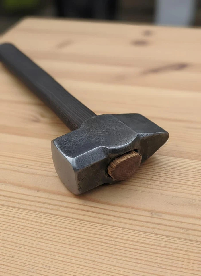 Blacksmith Forging Straight Peen Best Iron Hammer With Wooden Handle, 2.6 lbs