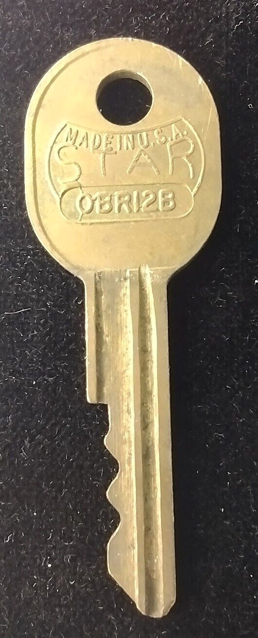 Vintage Key Star OBR12B B49S989 B For GM Cars Appx 2-1/8″ SOS Lock Queens Blvd