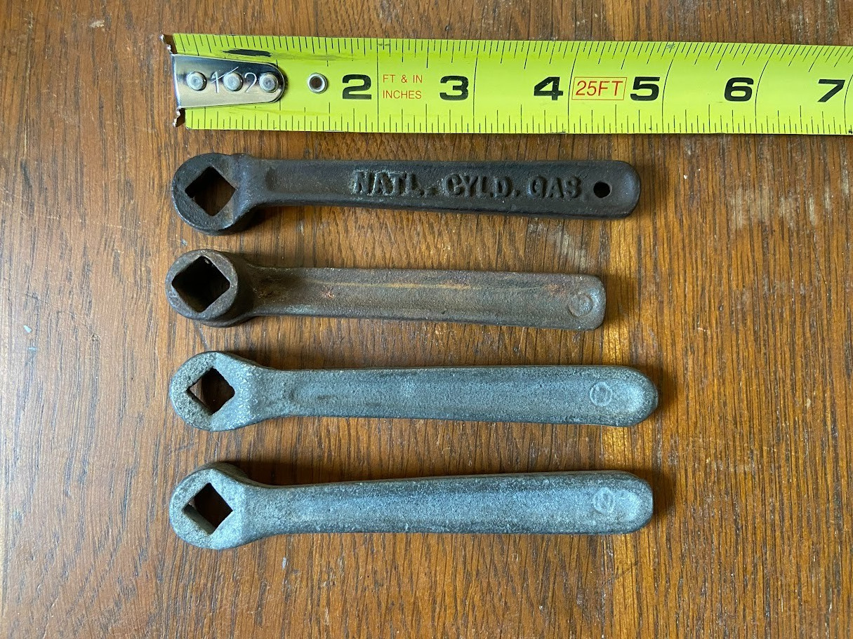 Lot (4) Vintage 3/8 Square Tank Valve Handles National Cylinder Gas Company +