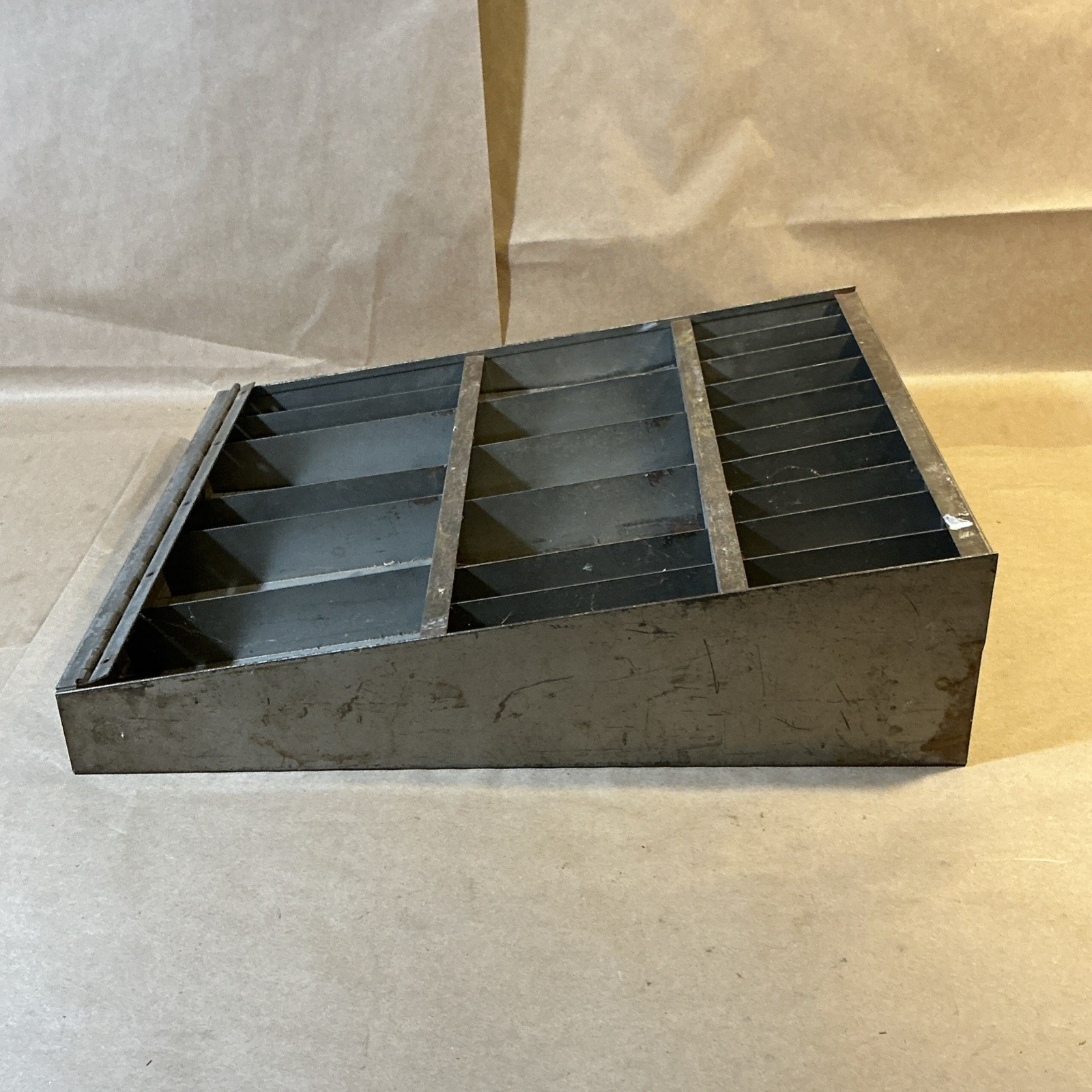 Vintage Standard Tool Do. Drill Display Cabinet Missing Glass Cover INV-JDJ100