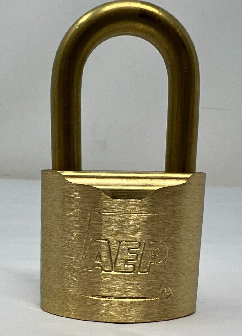NEW Brass Herculock Padlock 800 AEP Logo USA Made NO KEY
