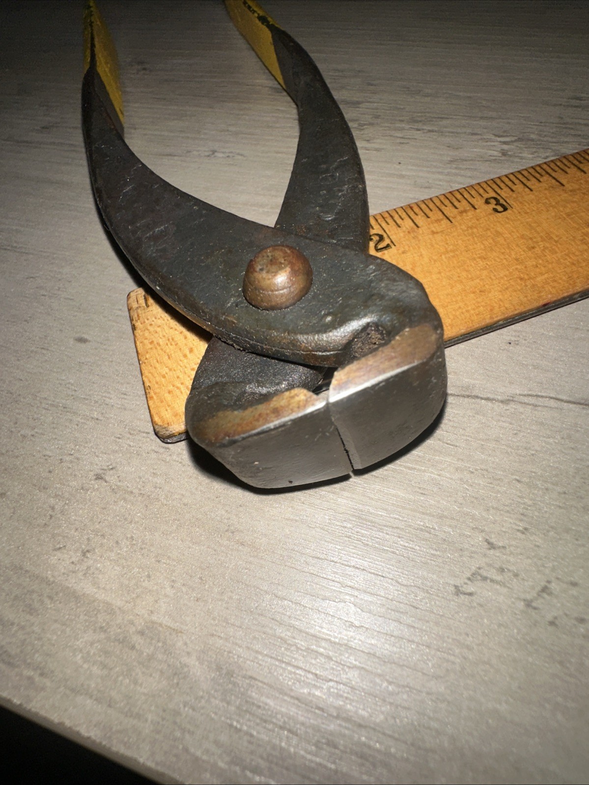 Vintage End Cutting Pliers Nipper Horse Shoe Blacksmith Tool Steel 7 inch