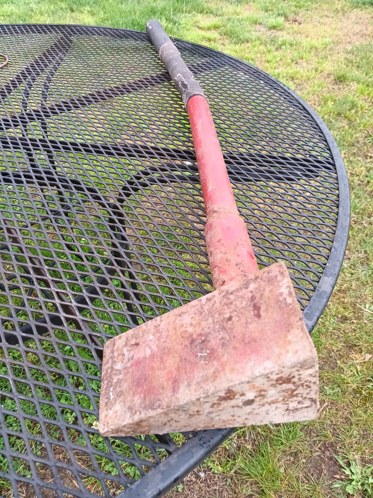 Vintage 18 lb Monster Maul Wood Splitting Axe