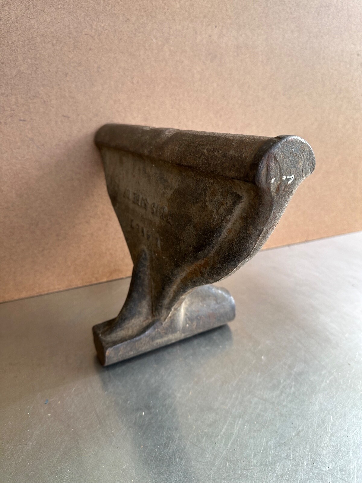 Vintage Antique Sheet Metal Forming Hardy Blacksmith Anvil 33 Pounds