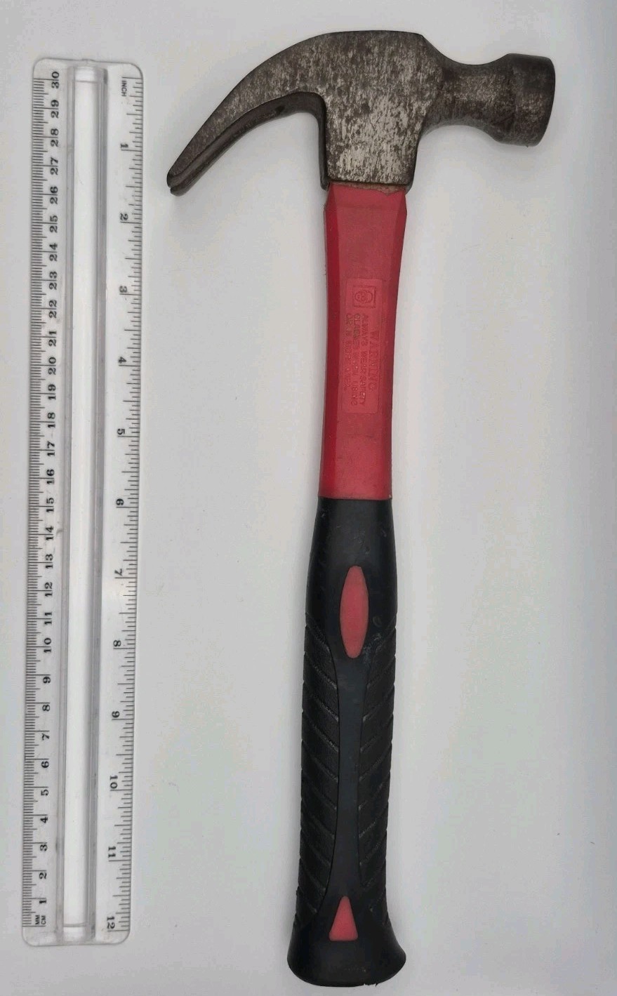 Claw Hammer with Fiberglass Handle – 16-Oz, Red and Black (YY-1-003)
