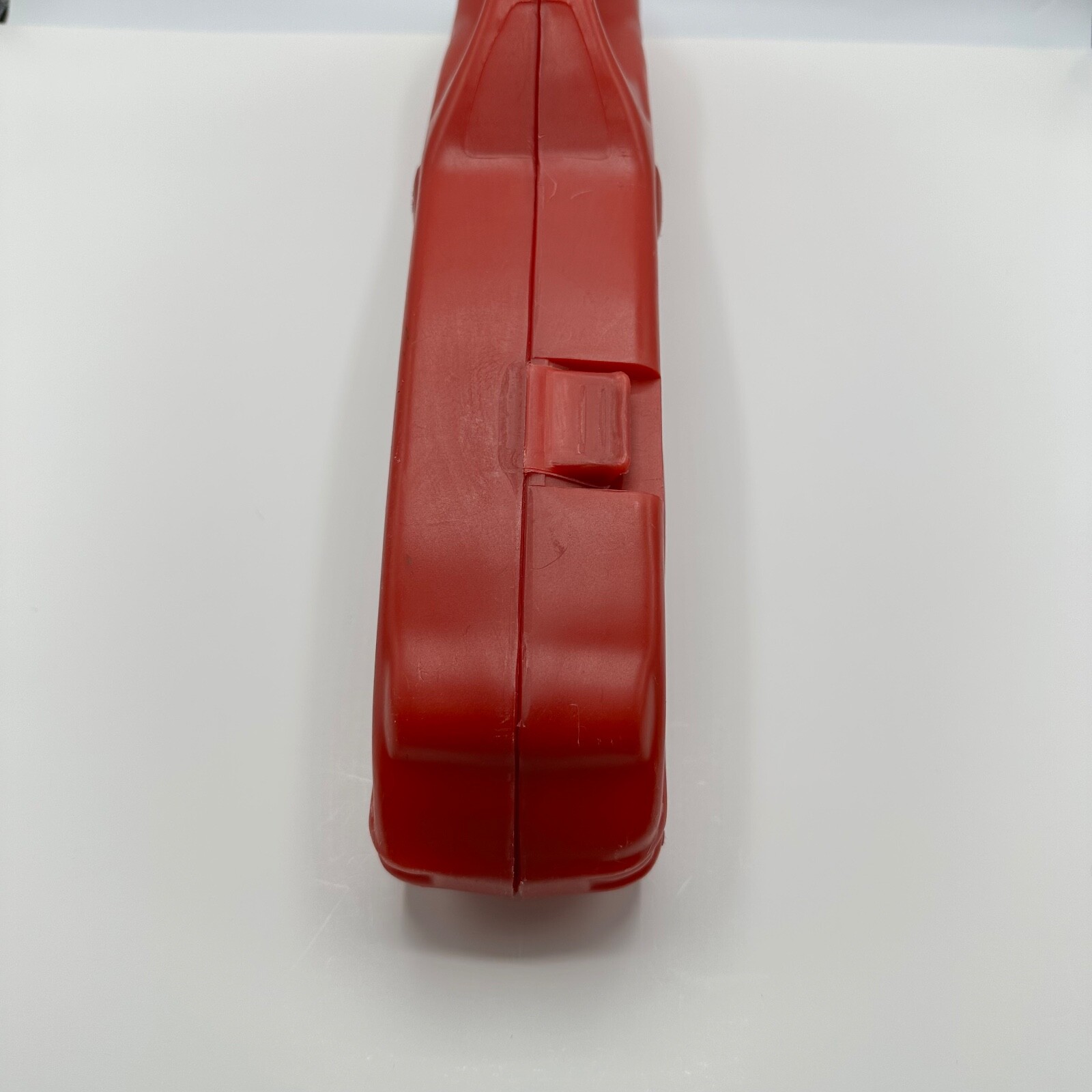Vintage Red Car Carry Case Tool Box 18 3/4″ X 6 1/2″ X 3″