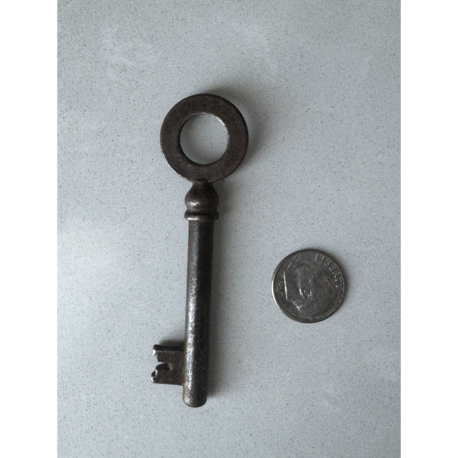 Antique Victorian Large Clover Bow Skeleton Key Ornate French France