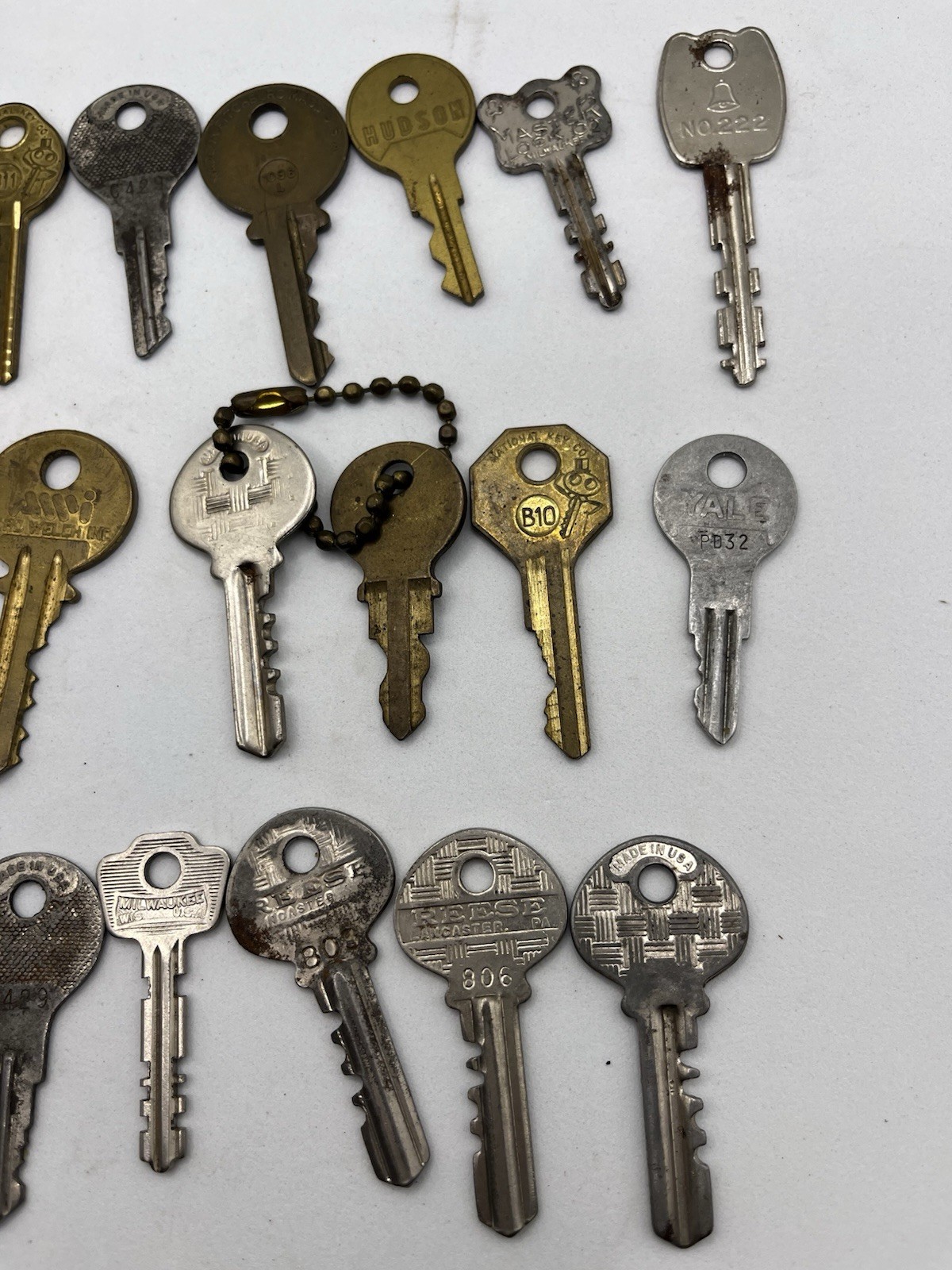 Mixed Lot of Vintage Keys National Yale Jet & More—29 Keys