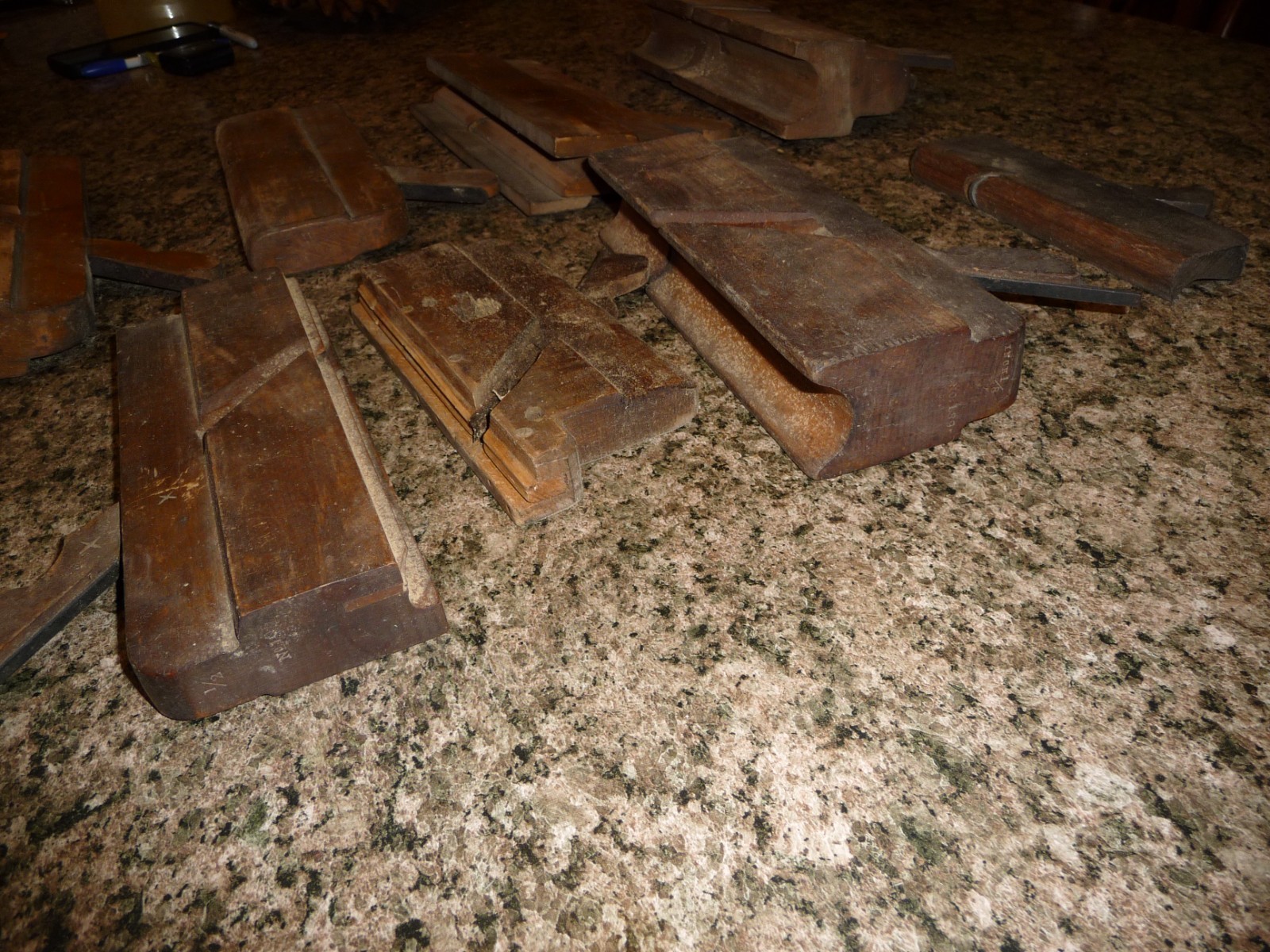 Lot of 8 vintage wood routers plane and stick/handle