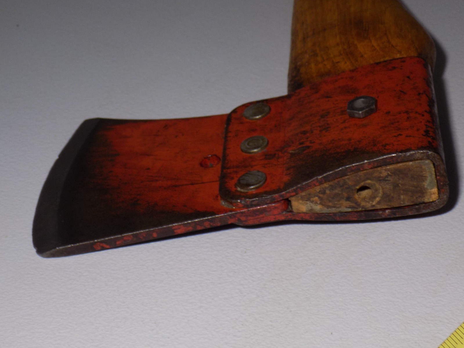 Nice 27.5″ 40 Oz. AMES USA Power Stroke Sport Axe 4″ Bit-Head 100% Secure