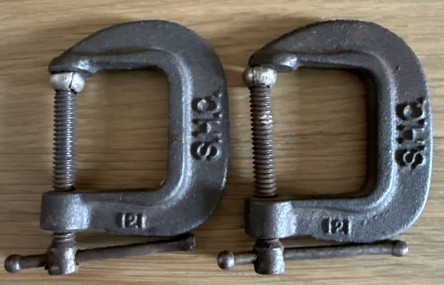2 Vintage S.H.C. MALLEABLE 1 1/4″ #121 C-Clamp USA