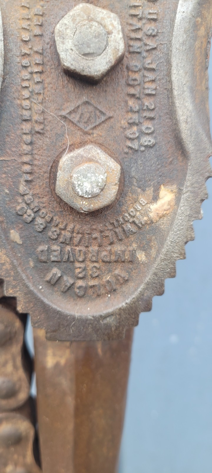 Vulcan No 32 Vintage Pipe Wrench Chain Wrench Tong USA H/D Collectable Tool